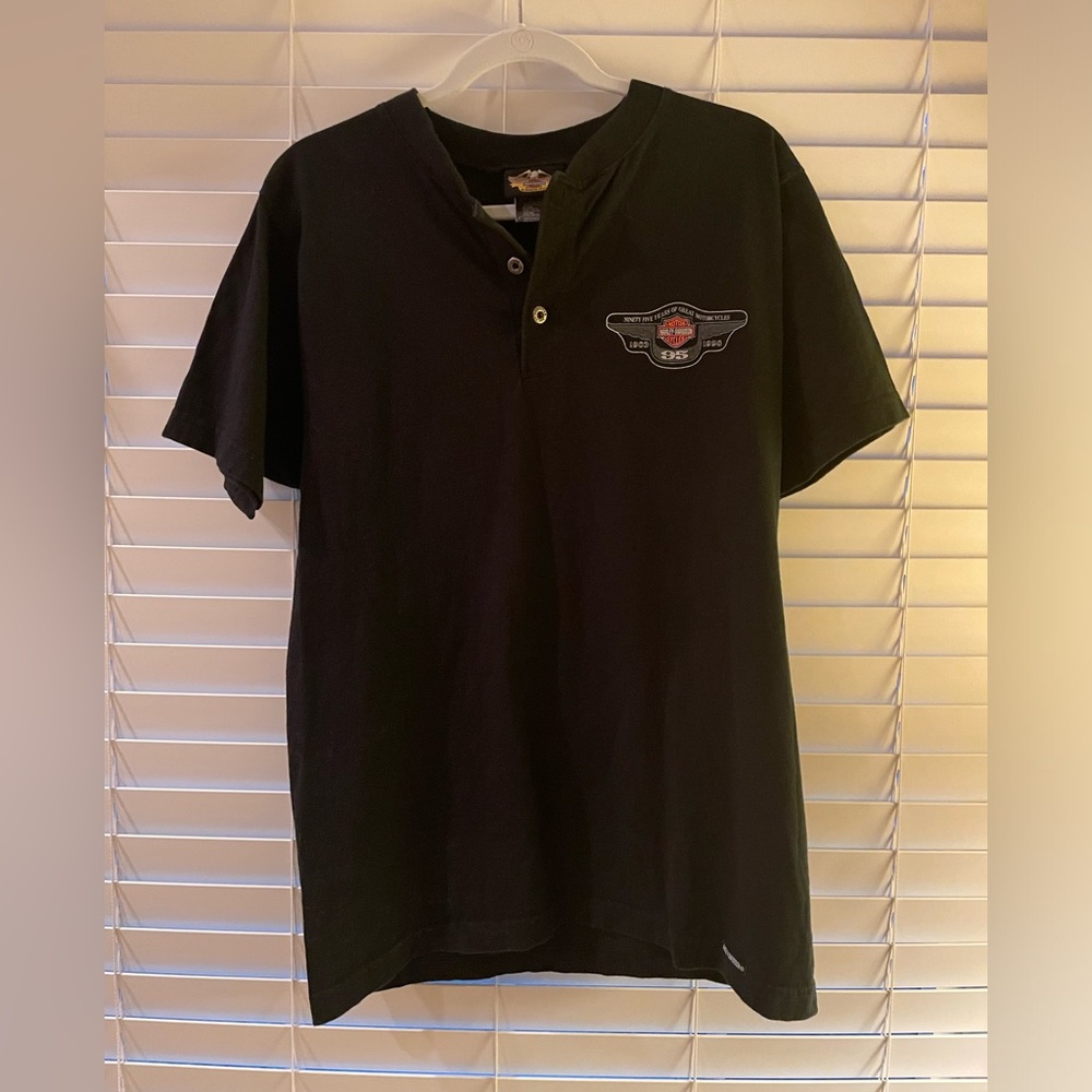 VTG NWOT Harley Davidson Shirt. Size Medium.
